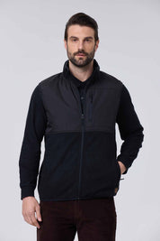 Polar Hombre Con Bolsillo Negro