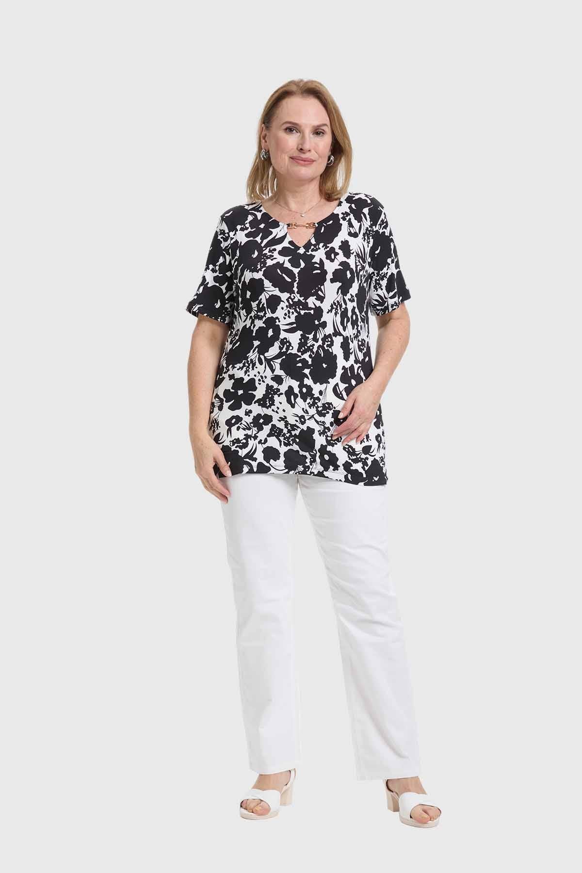 Polera Mujer Aplicación Print Negro
