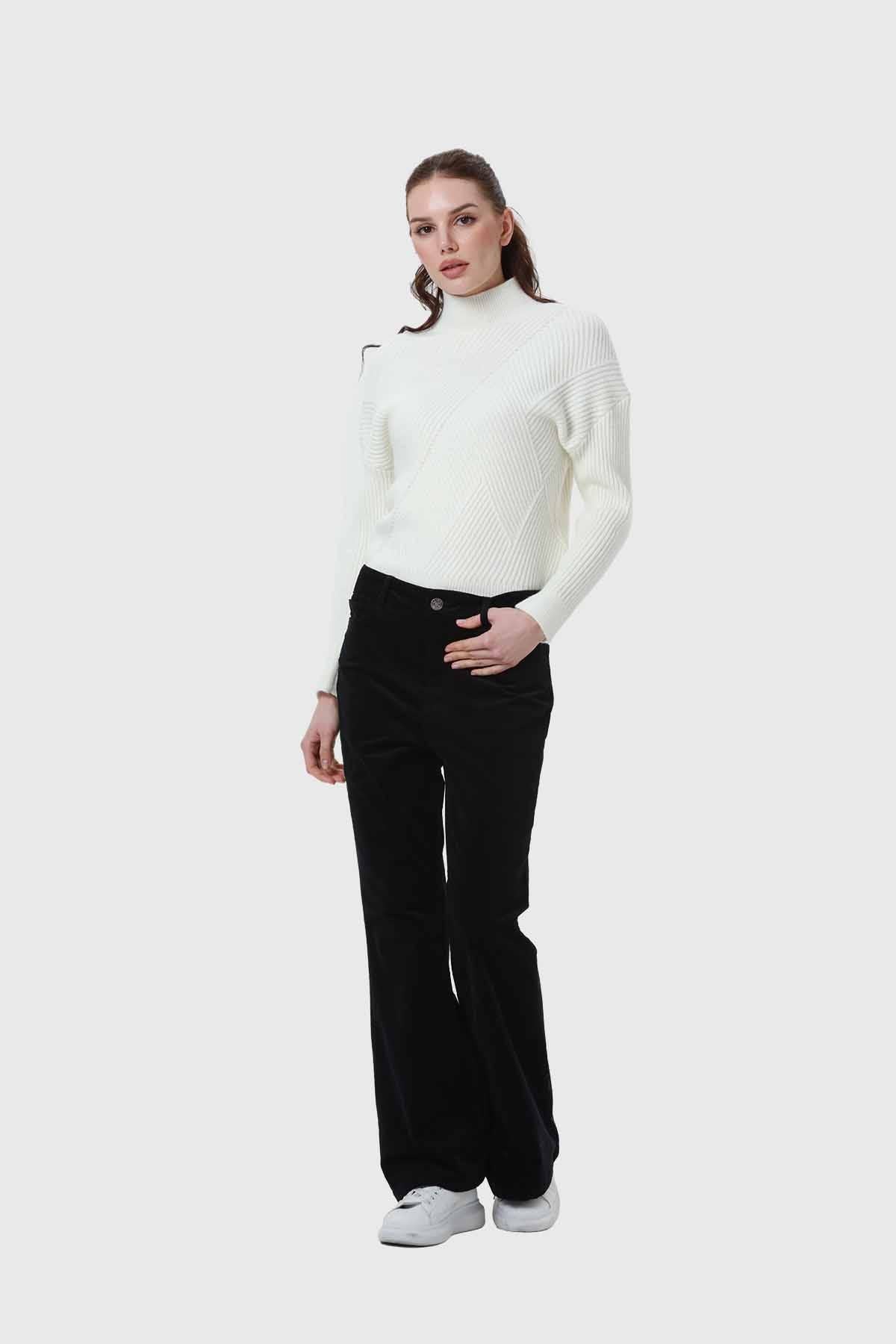 Pantalón Mujer Flare Push Cotelé Negro