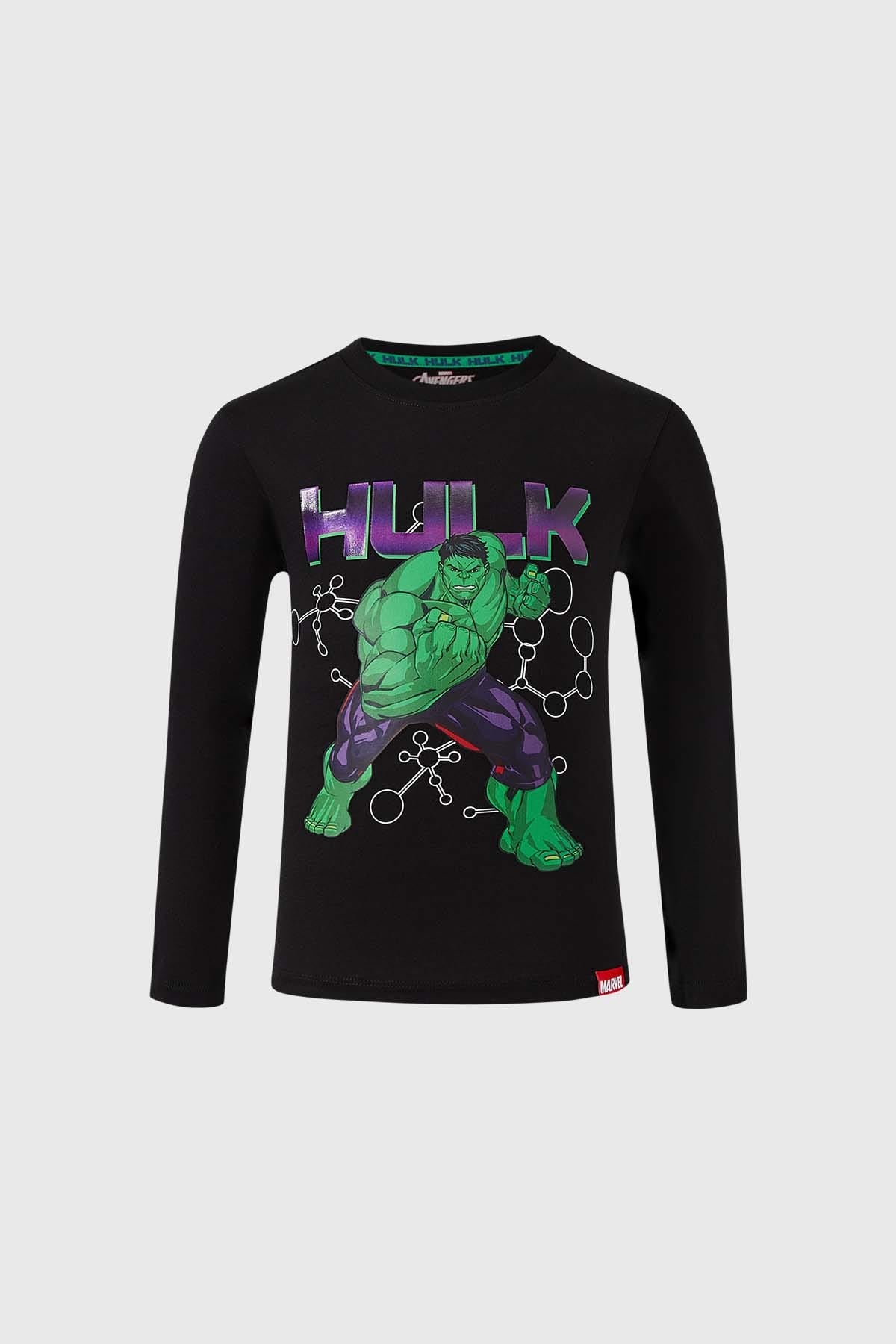 Polera negra para niño con diseño de Hulk en el frente, manga larga y material de algodón.