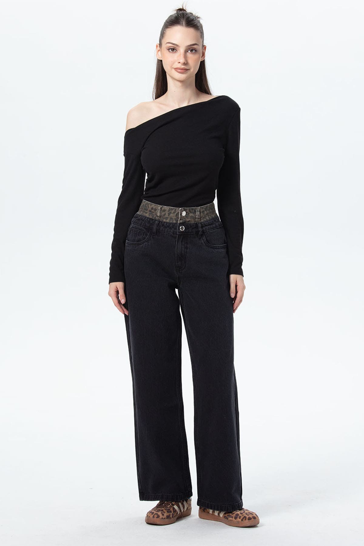 Jeans Mujer Cintura Calce Recto Negro