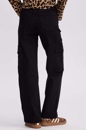 Jeans Mujer Cargo Calce Recto Negro