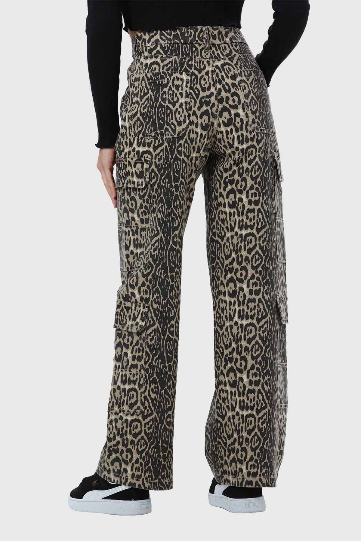 Jeans Mujer Cargo Animal Calce Recto Café