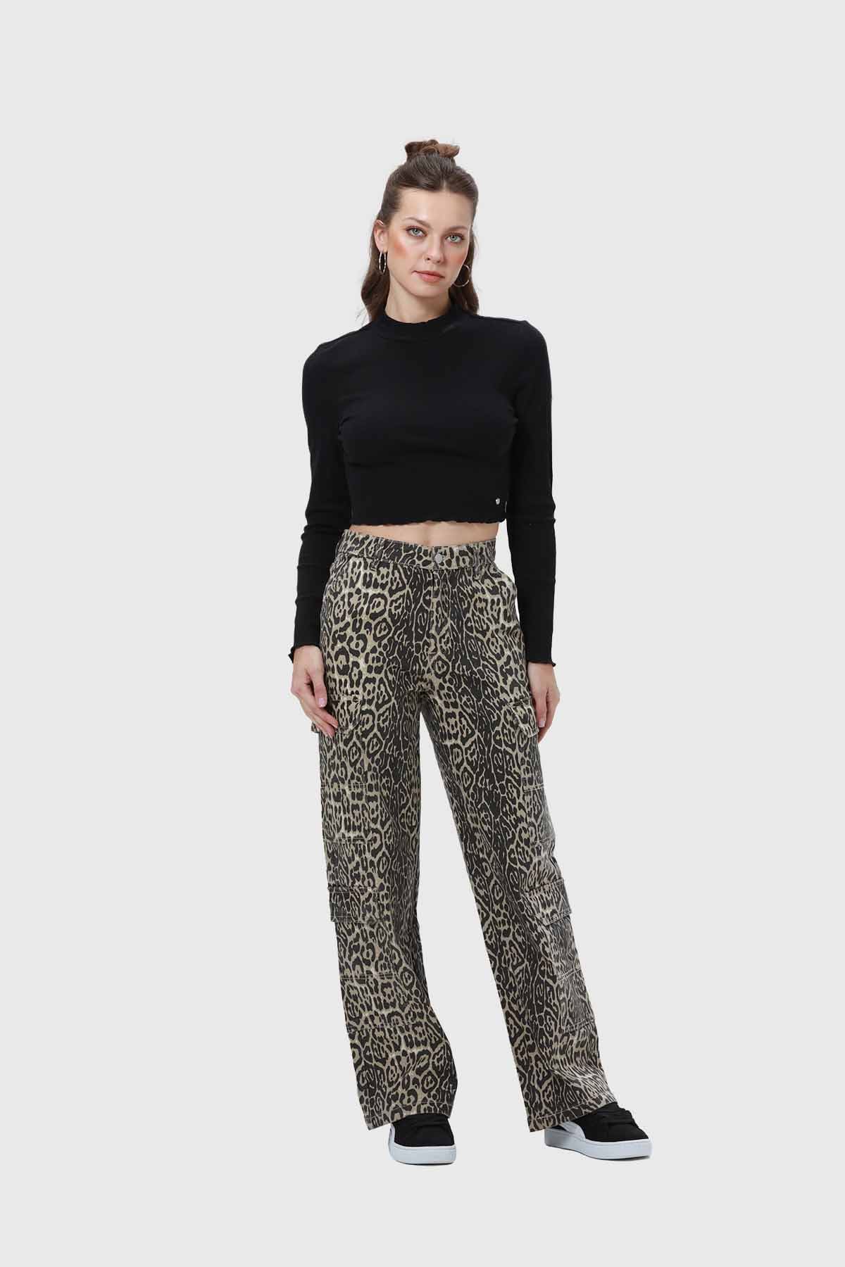 Jeans Mujer Cargo Animal Calce Recto Café