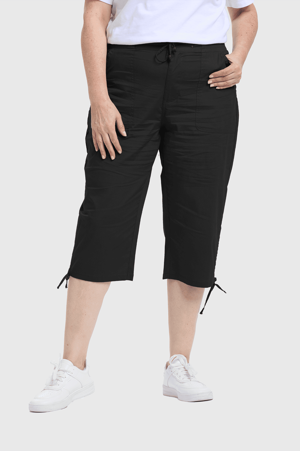 Pantalón Mujer Con Cortes Y Apertura Negro