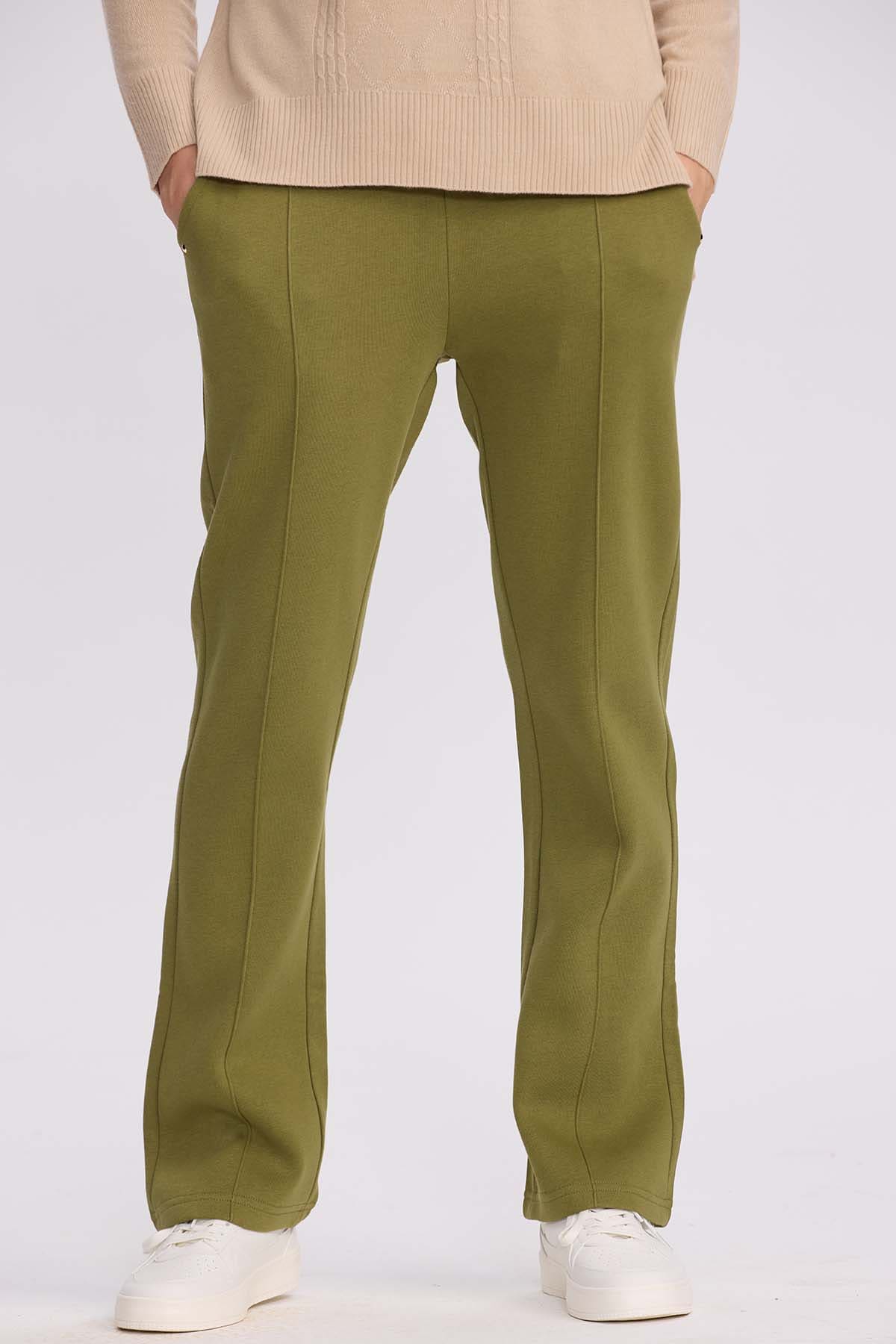 Pantalón Buzo Mujer Flare Clásico Verde