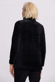 Polar Mujer Con Bilsillo Negro