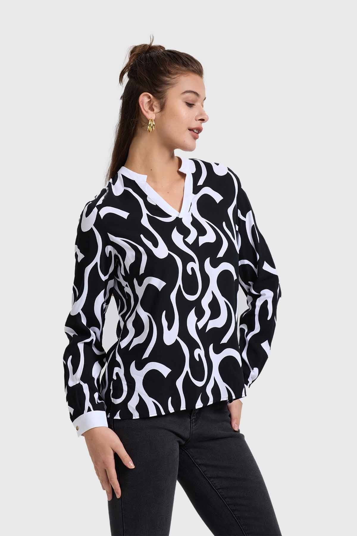 Blusa Mujer Escote V Print Negro