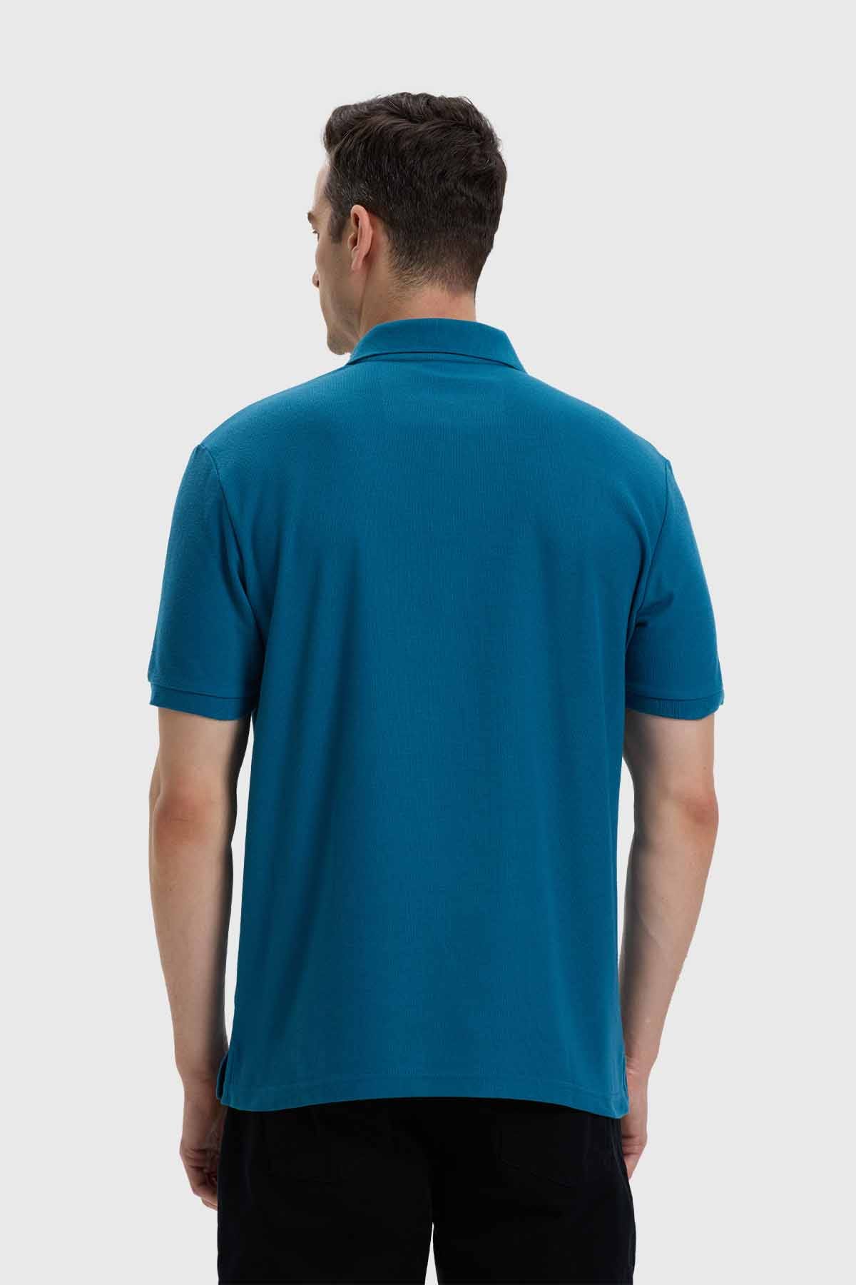 POLERA HOMBRE LISA CON LOGO AZUL PETROLEO