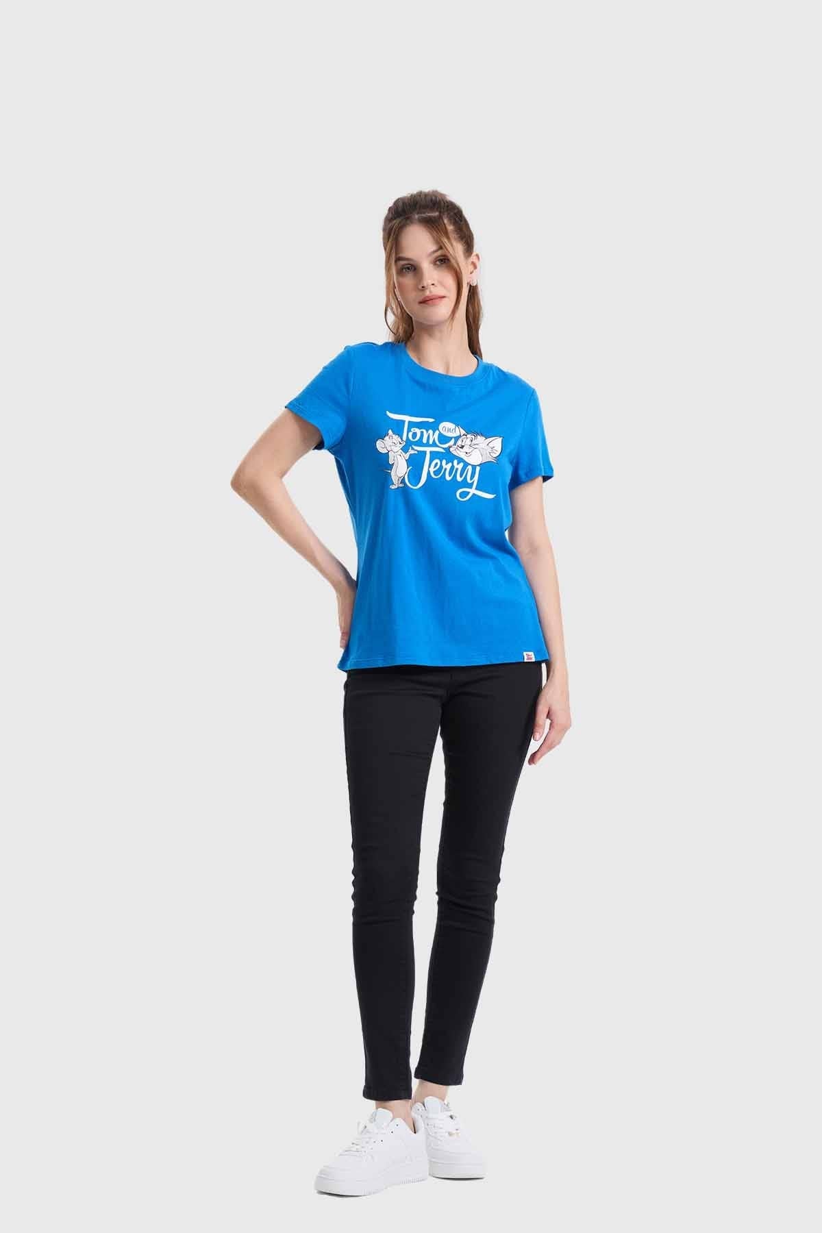 Polera mujer azul con diseño de Tom y Jerry, estilo casual y divertido.