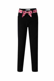 JEANS CON CINTURÓN NEGRO FSP