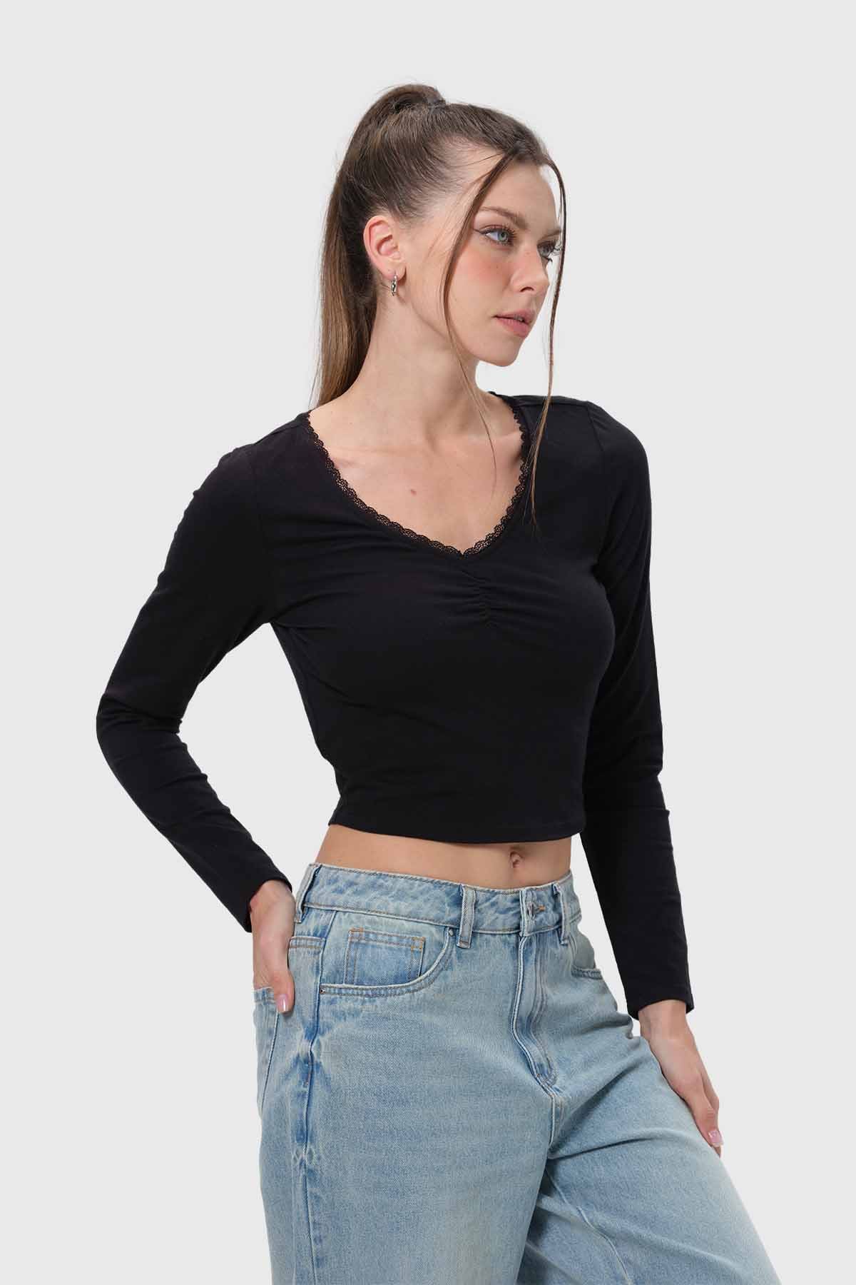Polera Mujer Detalle Encaje Negro