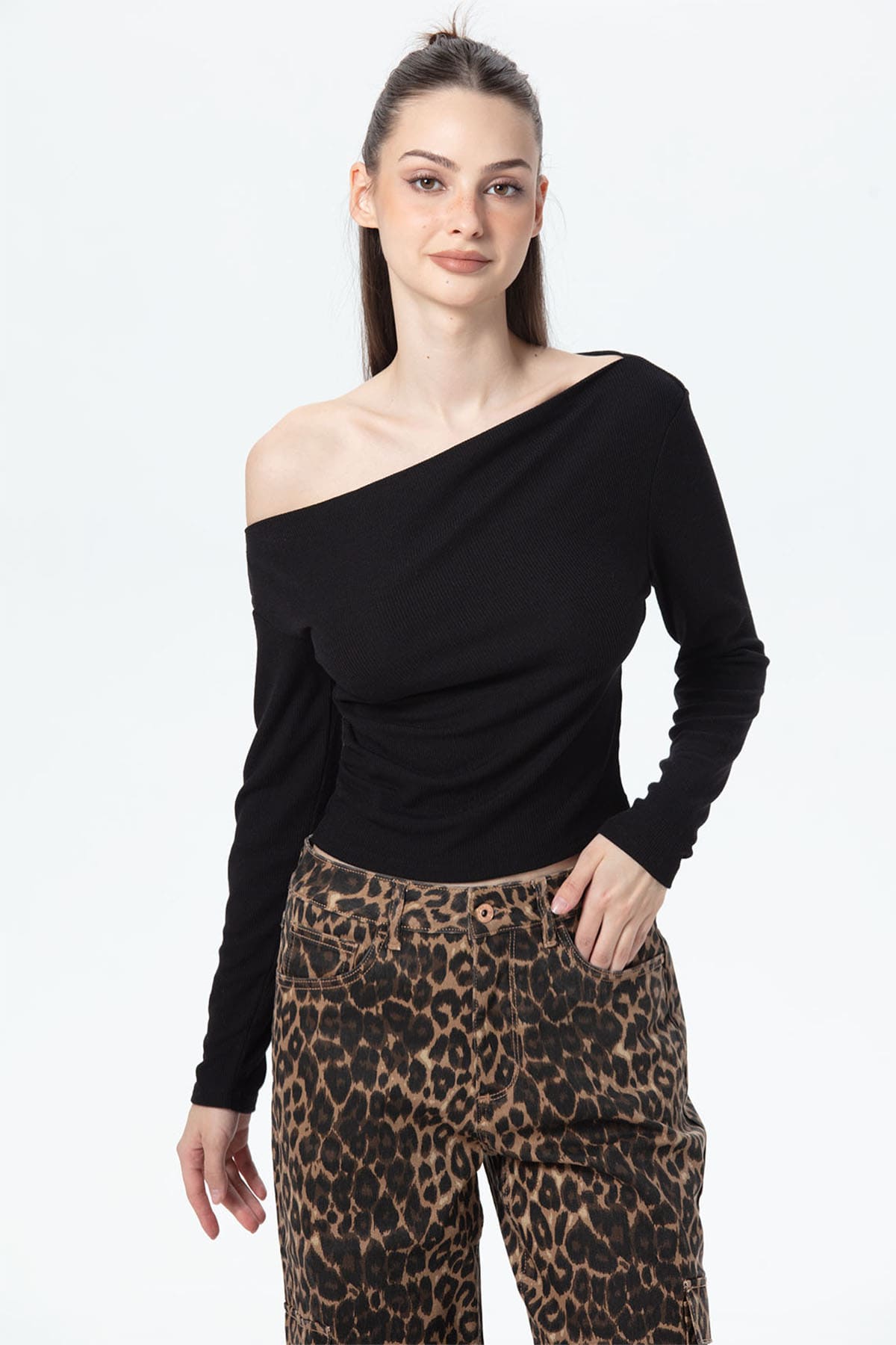 Polera Mujer Asimétrica Hombro Negro