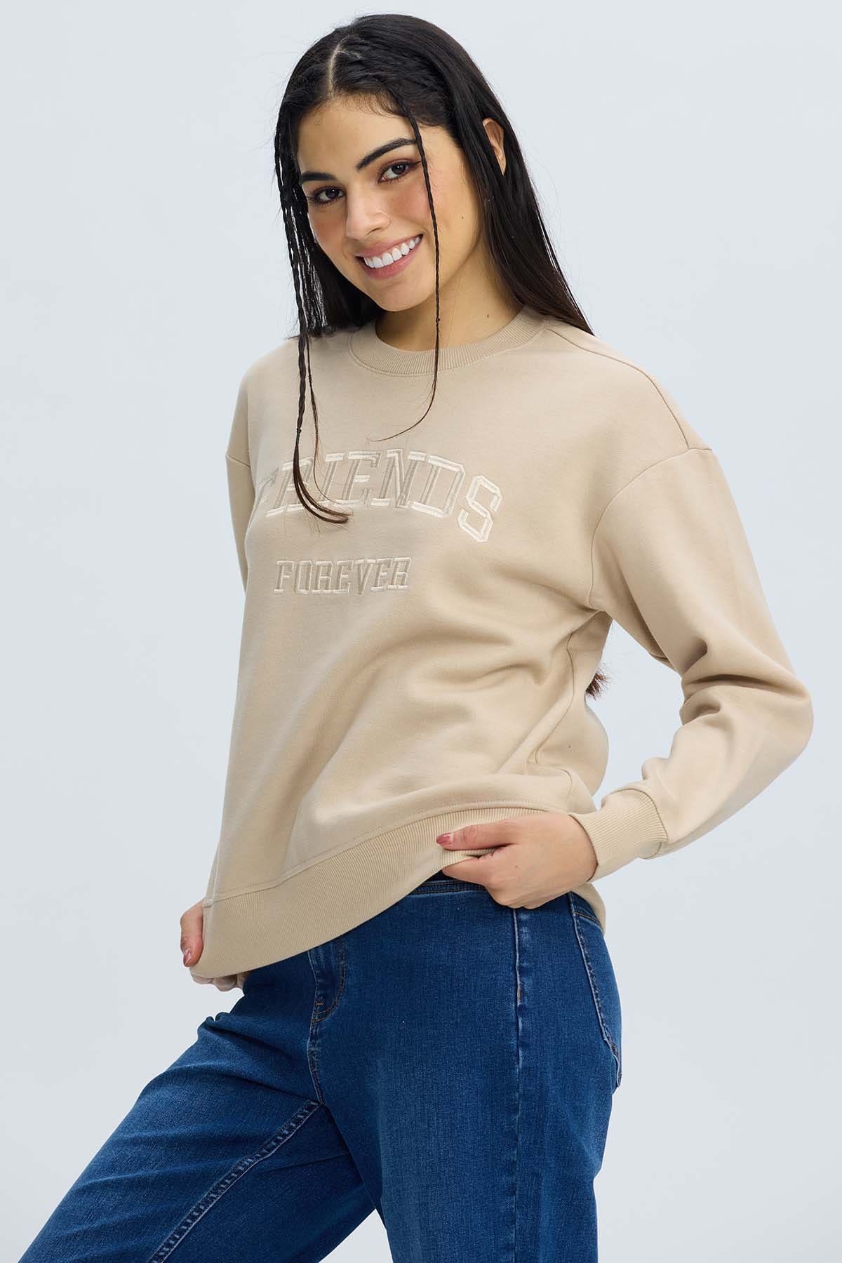 Polerón Mujer Oversize Bordado Beige
