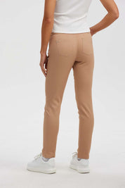 PANTALÓN MUJER GABARDINA CON CINTURÓN BEIGE