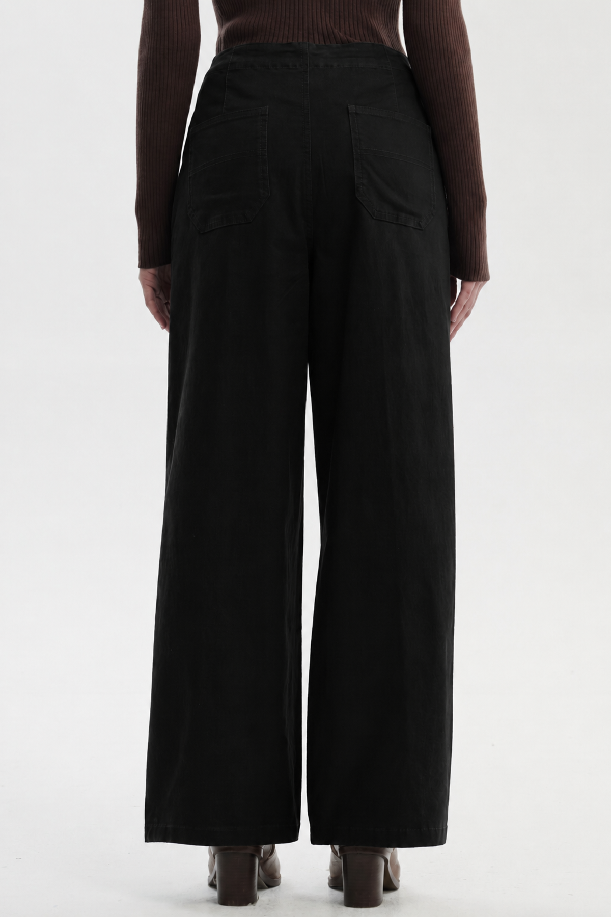 Pantalón Mujer Calce Recto Negro