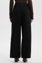 Pantalón Mujer Calce Recto Negro