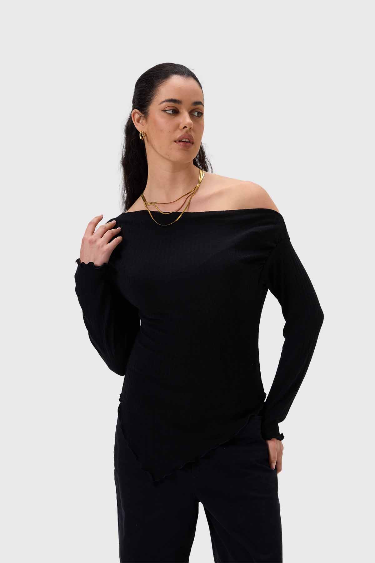 Polera Mujer C/Asimétrico Basta Negro