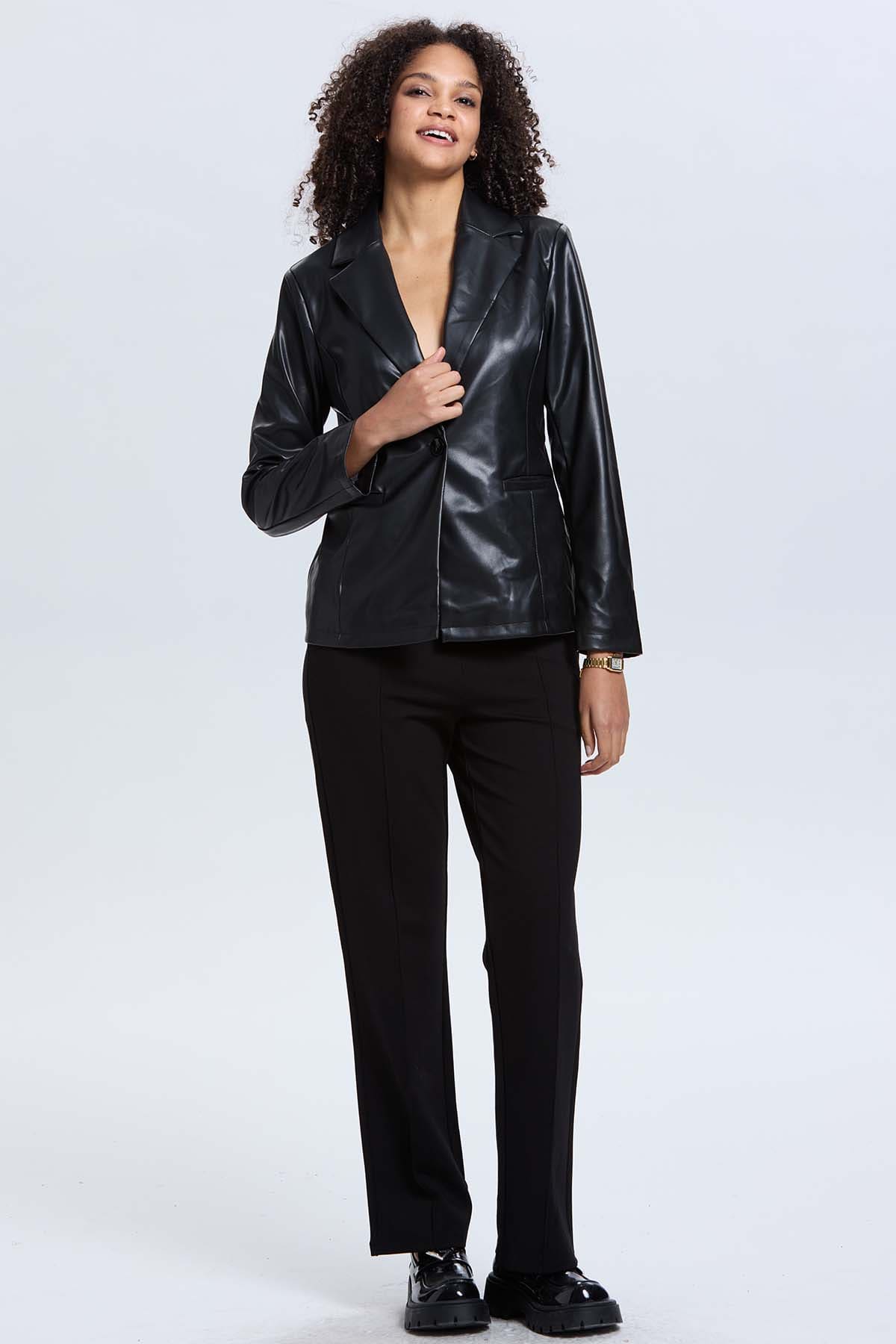 Chaqueta Mujer Efecto Cuero Negro