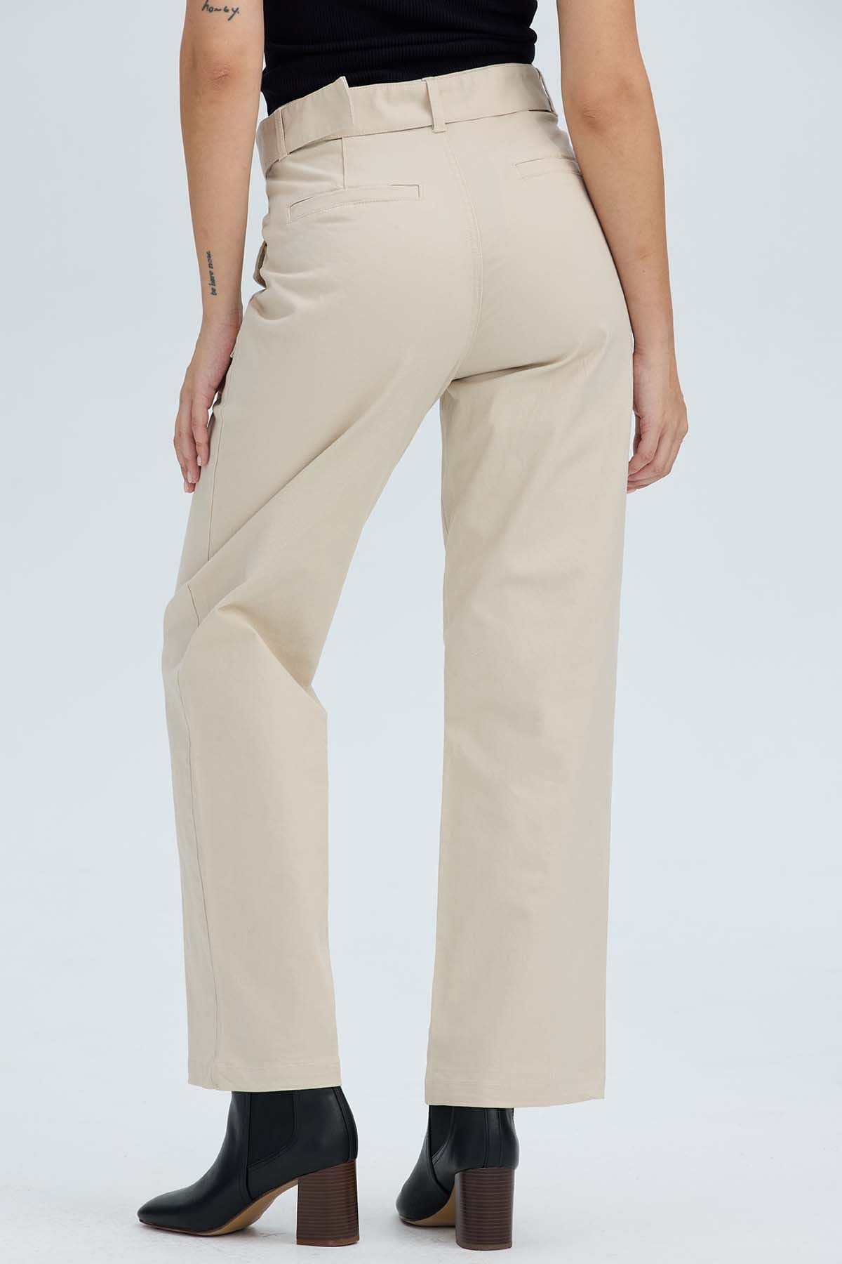 Pantalón Mujer Con Cinturón Y Bolsillos Arena Beige / 48
