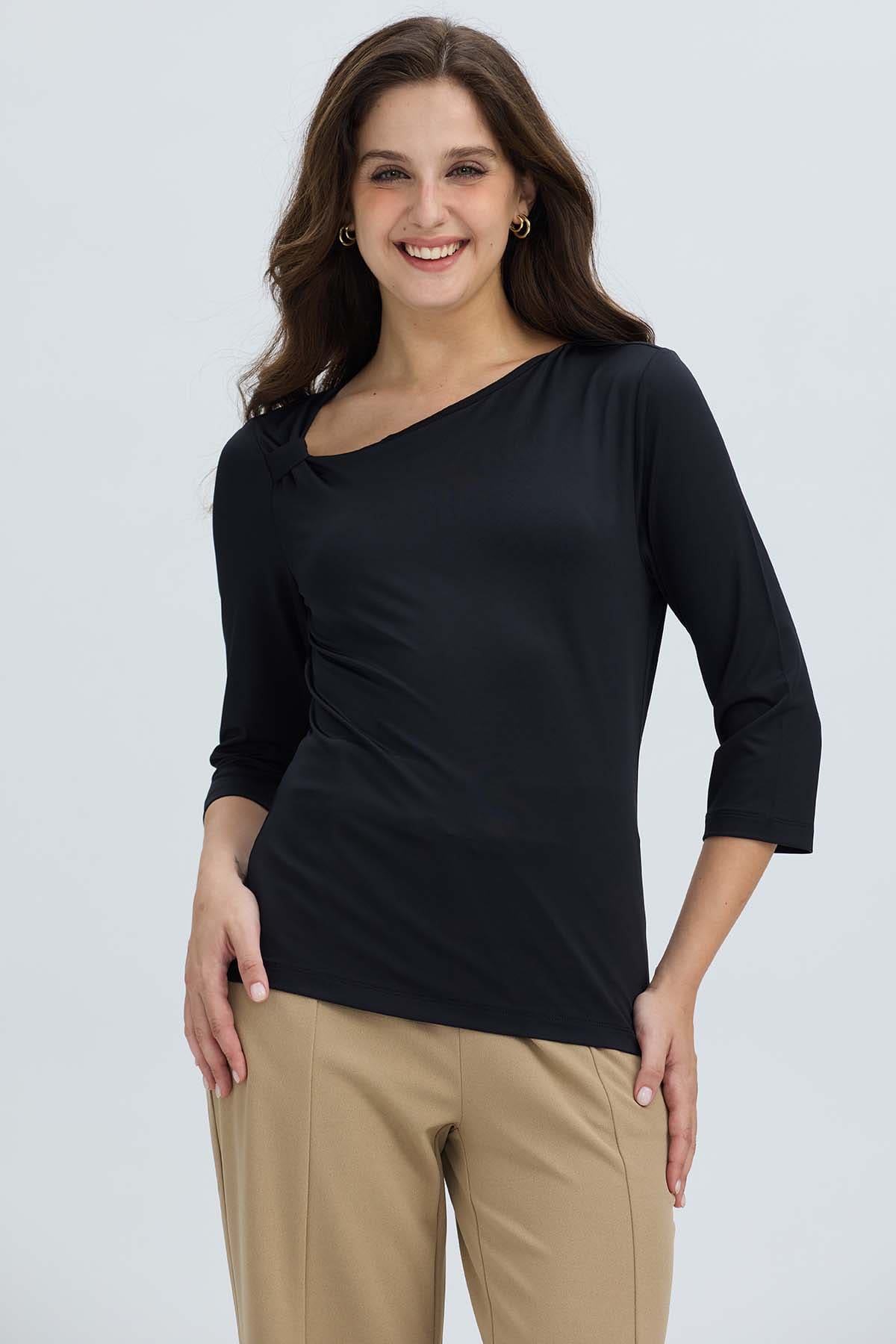 Polera Mujer Detalle Hombro Negro