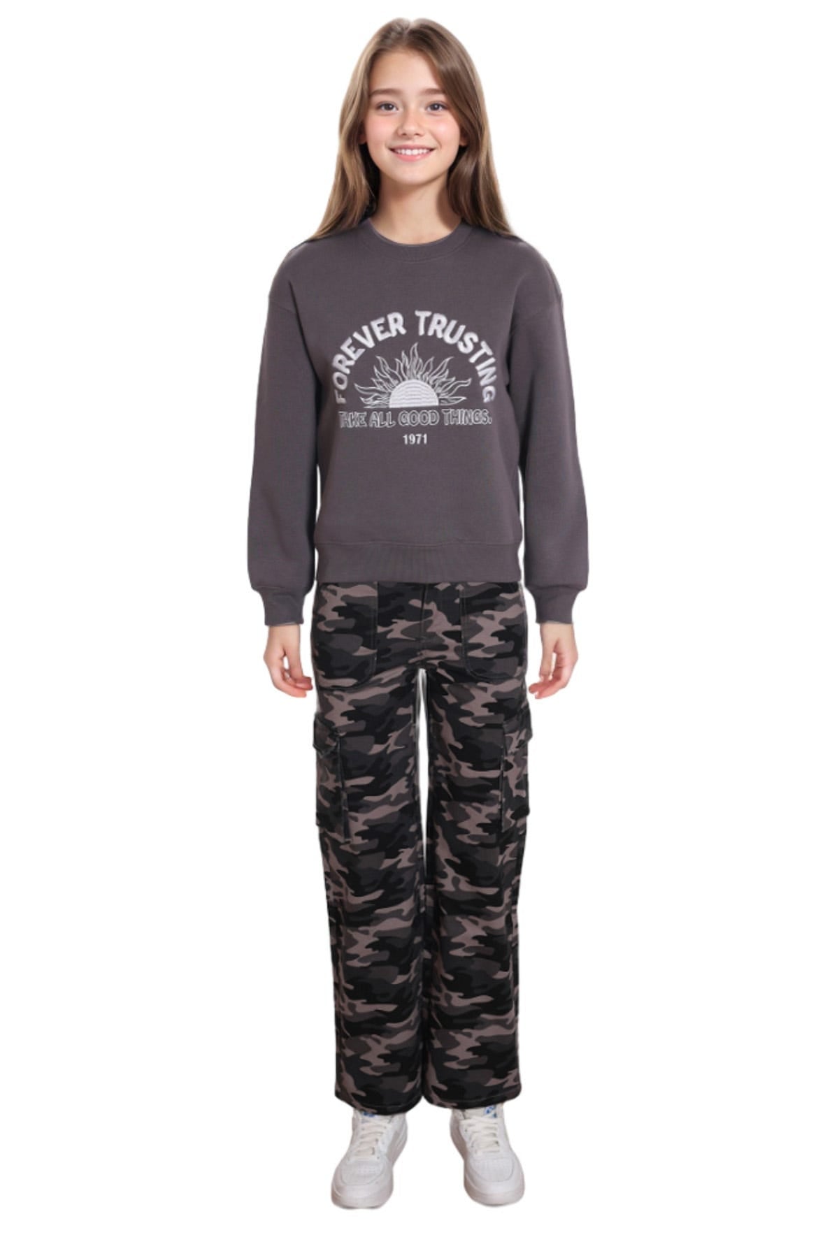 POLERÓN NIÑA OVERSIZE BORDADO GRIS GRAFITO