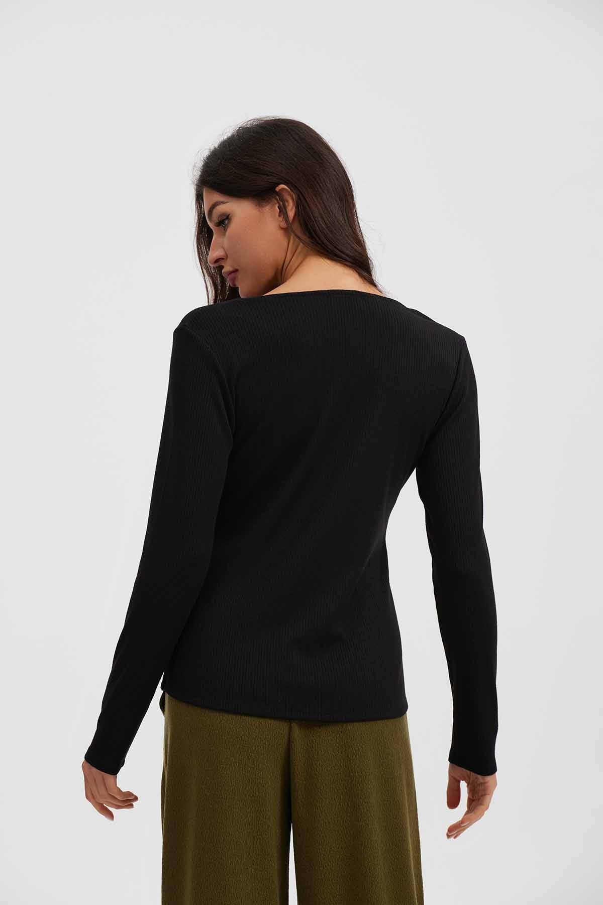 Polera Mujer Manga Larga Abertura En V Negro