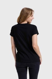 POLERA MUJER BÁSICA PRINT NEGRO / BLANCO