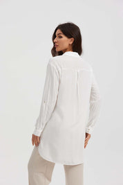 BLUSA MUJER LARGA CON BOTÓN PARCHE CRUDO