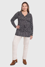 Polera Mujer Con Aplicación Escote Negro