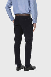 Pantalón Hombre Chino Cinturón Negro