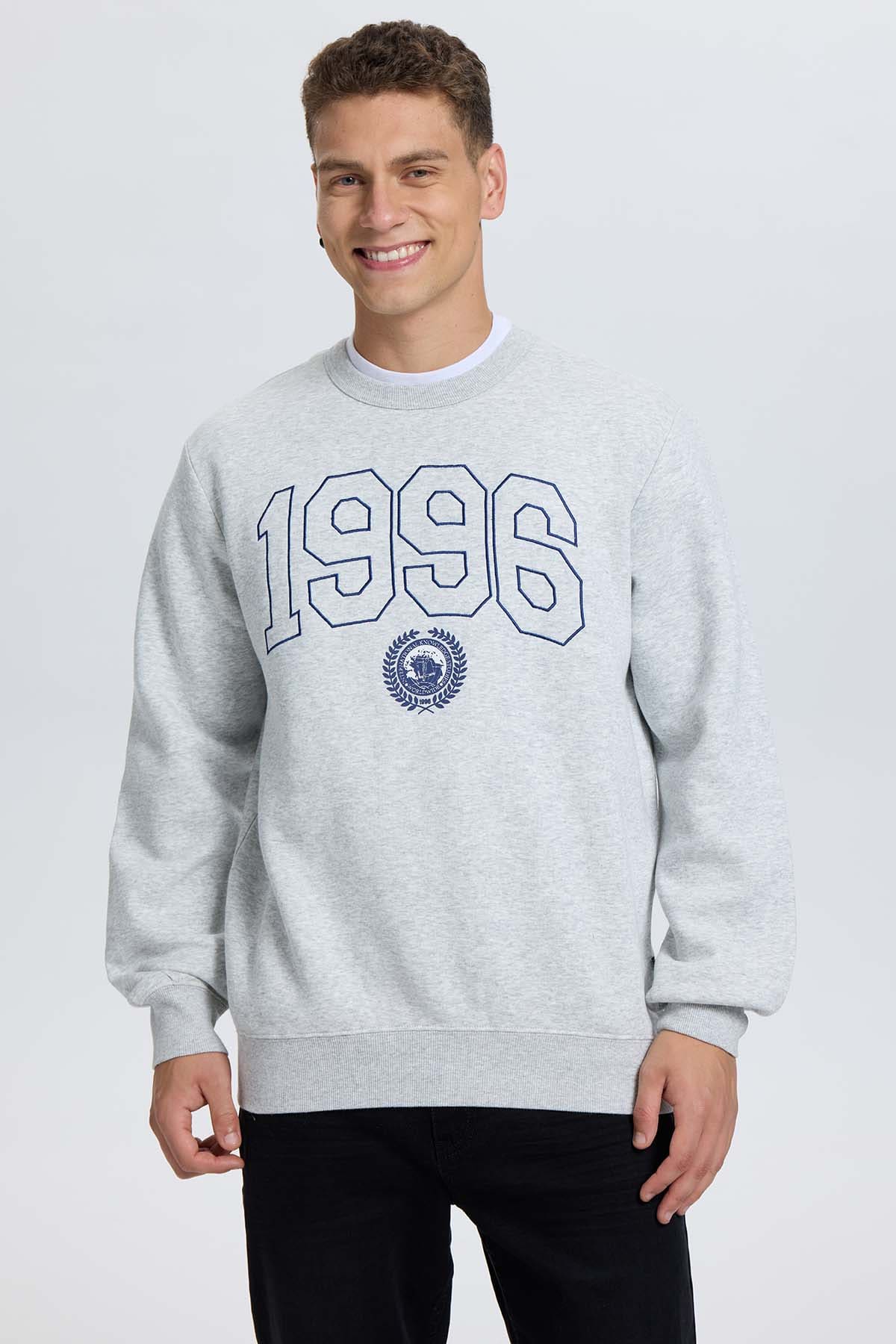 Polerón Hombre Bordado Gris Gris / XXL