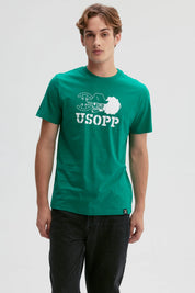 Polera hombre verde con diseño de Usopp de One Piece en el frente