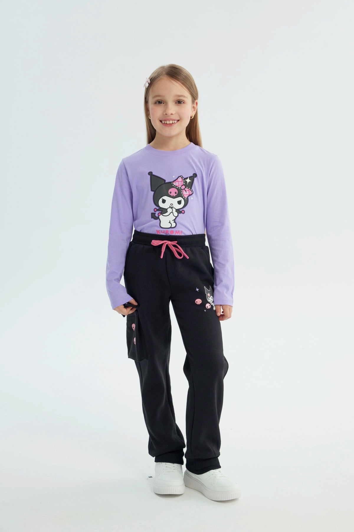 Pantalón Buzo Niña Kuromi Negro