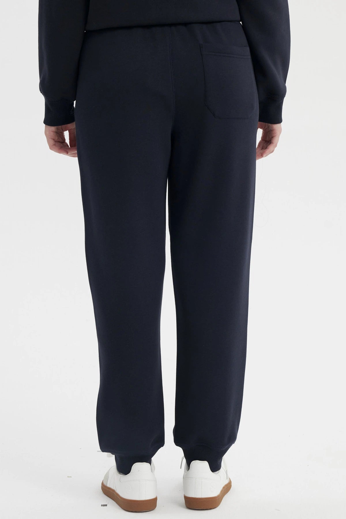 Pantalón jogger azul marino para mujer con cintura elástica y ajuste de cordón prenda lisa ideal para días relajados