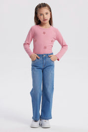 Jeans niña calce recto azul con pequeños brillos en los bolsillos delanteros prenda lisa y casual ideal para el día a día