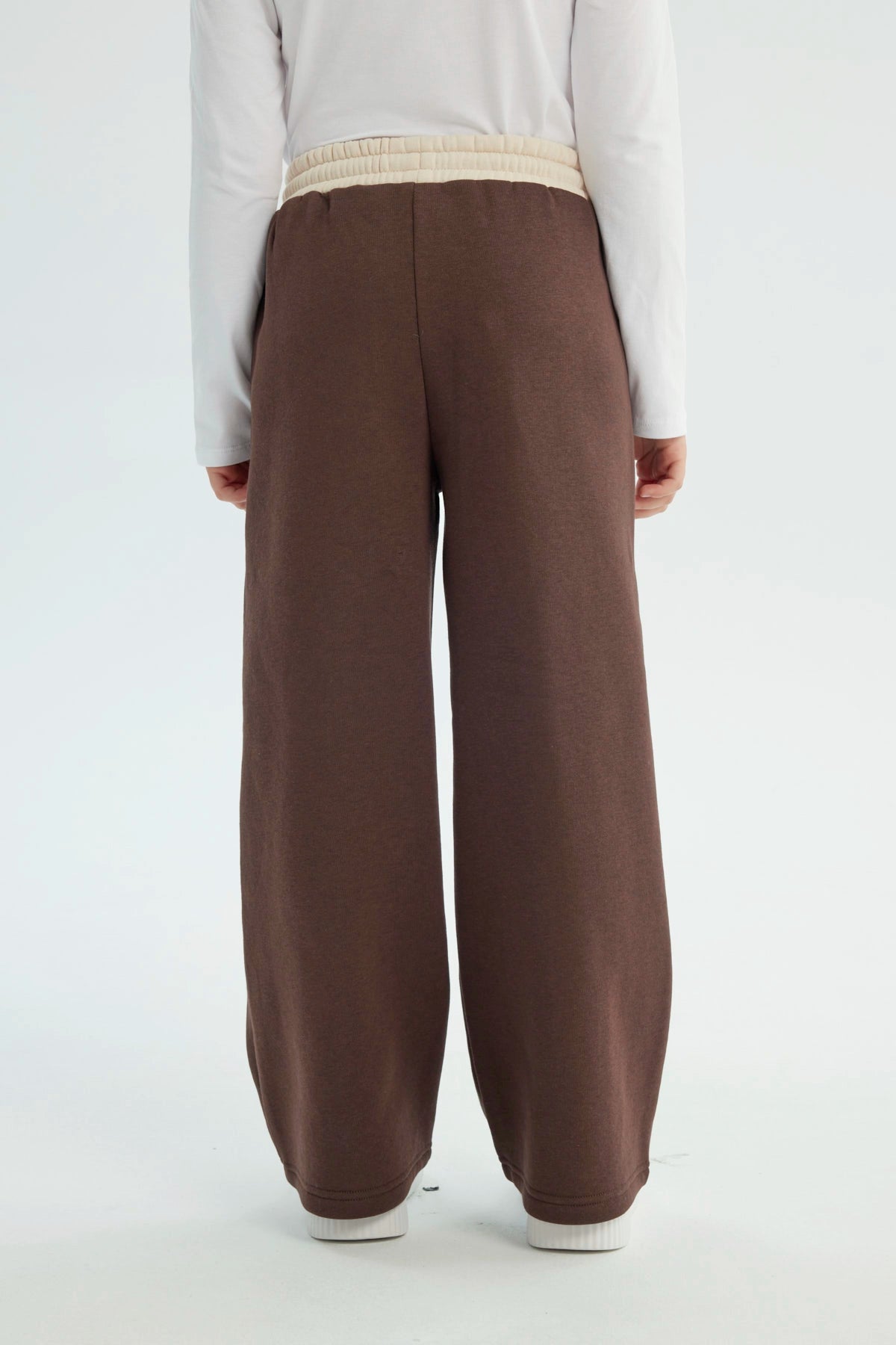 Pantalón Buzo Niña Wide Leg Café
