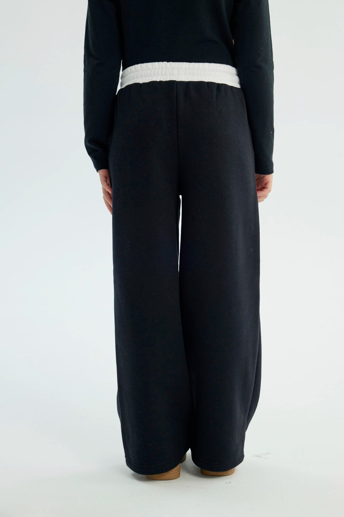 Pantalón Buzo Niña Wide Leg Negro