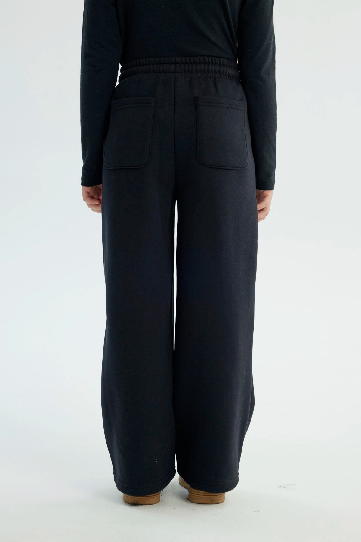 Pantalón Buzo Niña Amplio Negro