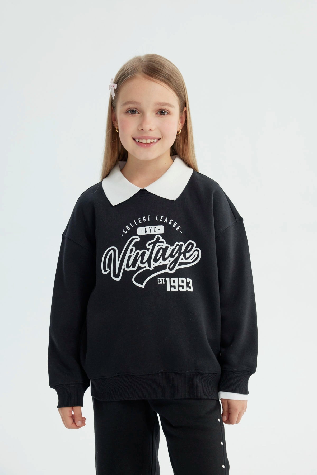 Polerón Niña Classic Cuello Camisero Negro