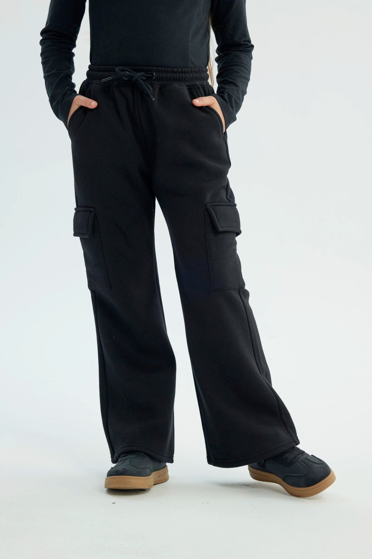 Pantalón Buzo Niña Flare Negro