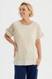 Polera mujer malla beige claro con textura calada y manga corta sin estampa lisa