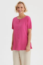 Blusa magenta de manga corta y escote con botón lisa sin estampado elegante y cómoda para el día a día