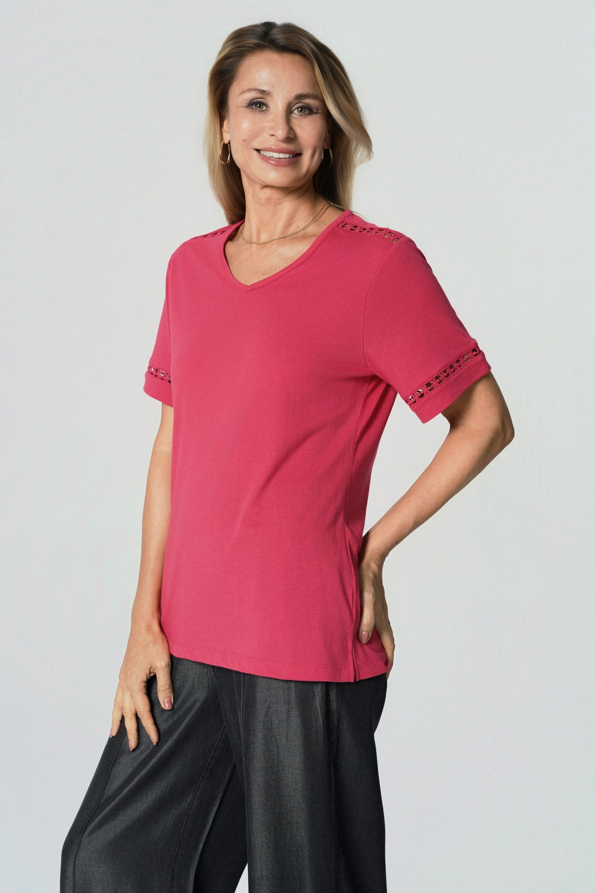 Polera Regular Cuello V Mujer Magenta