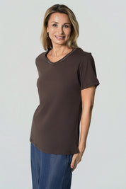 Polera Regular Cuello V Mujer Café