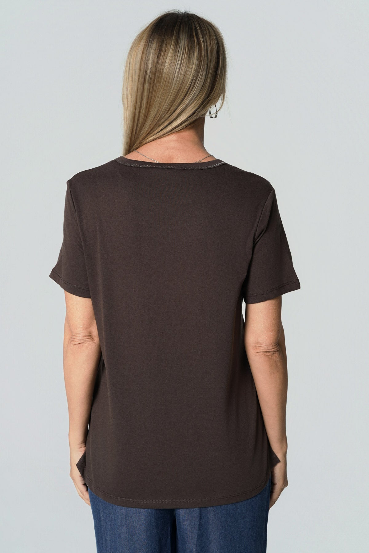 Polera Regular Cuello V Mujer Café