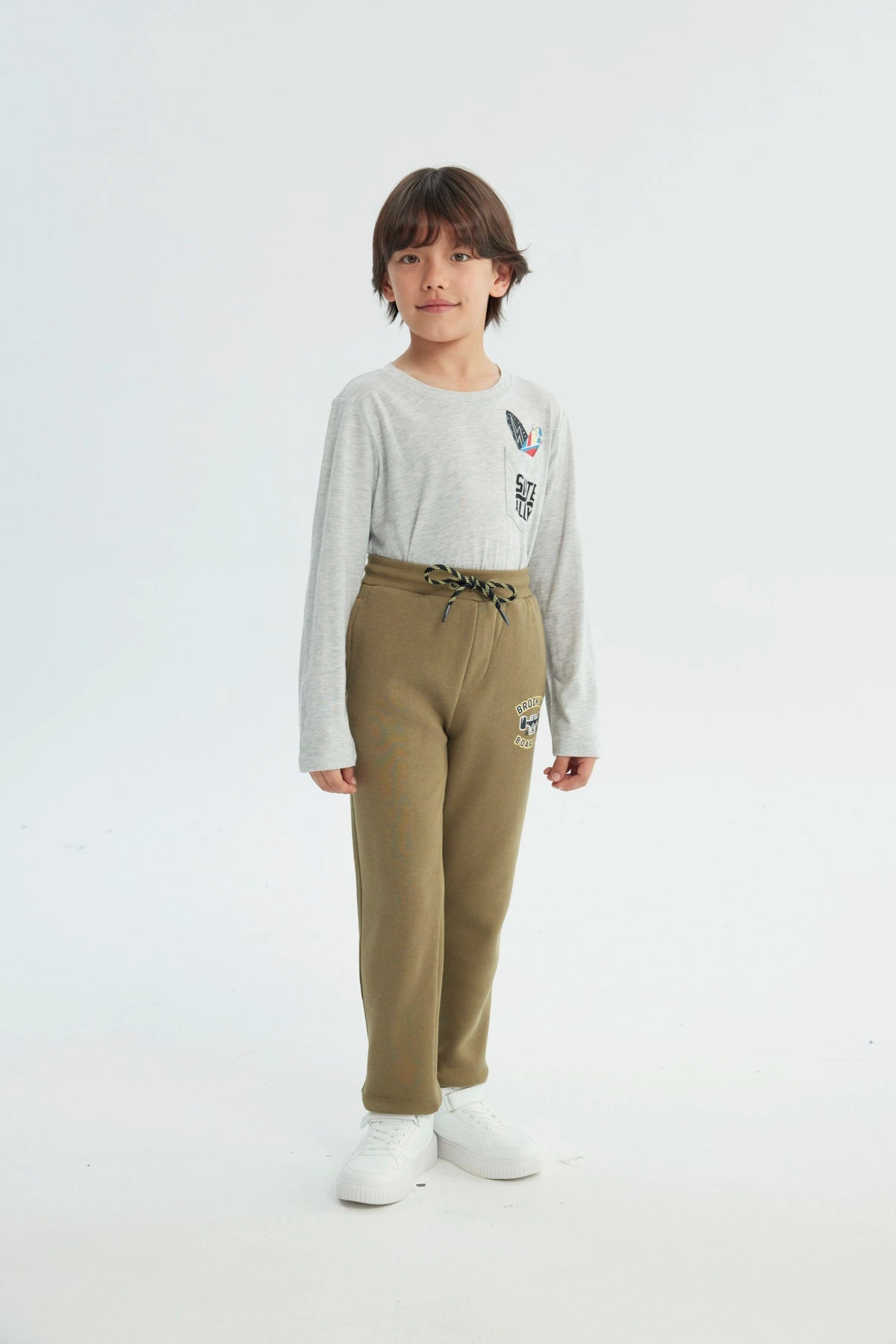 Pantalón Buzo Niño Jogger Verde Militar