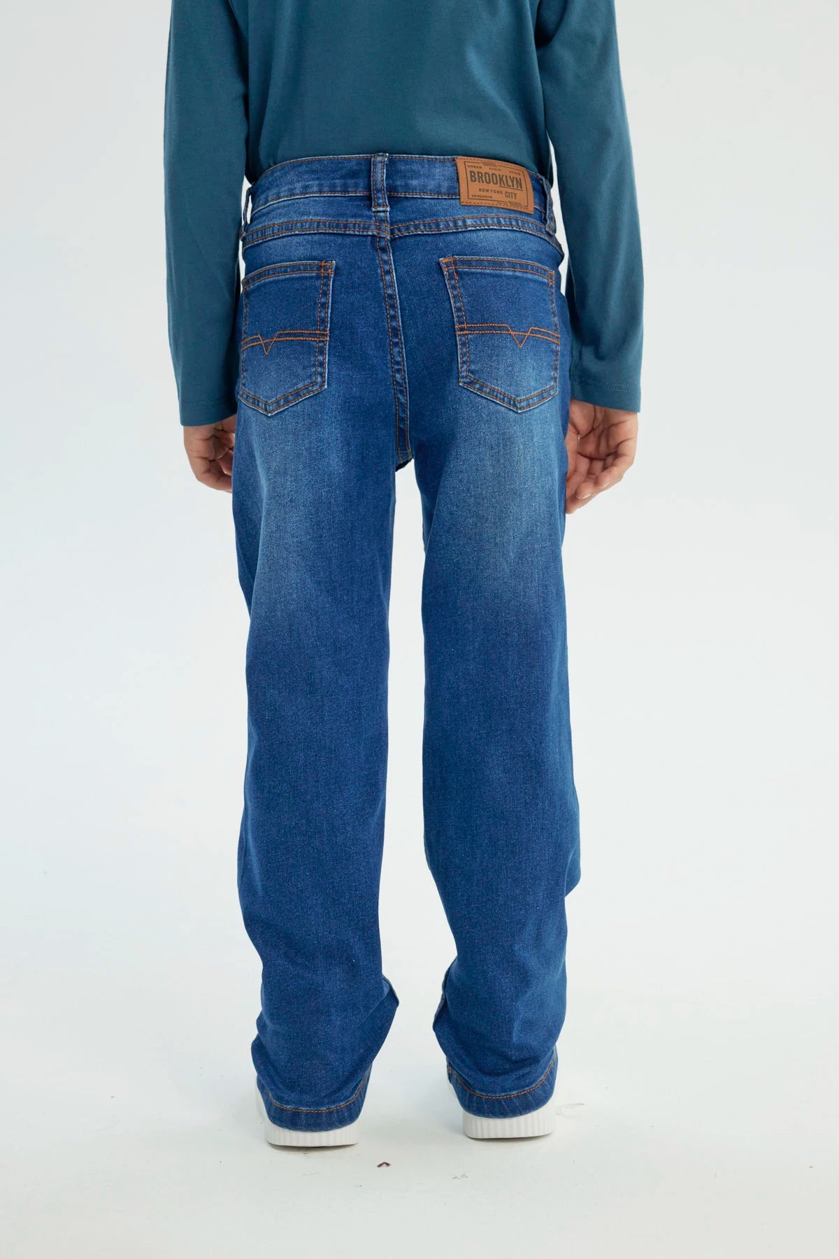 Jeans Niño Calce Recto Azul Oscuro