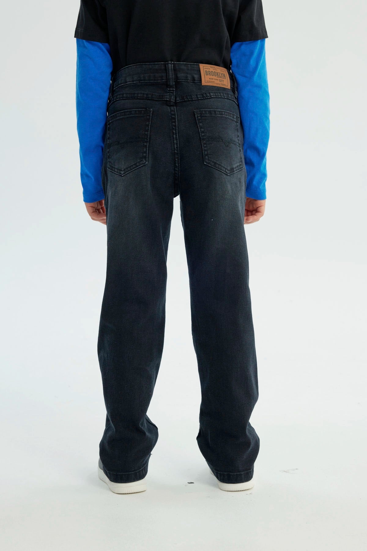 Jeans Niño Calce Recto Negro