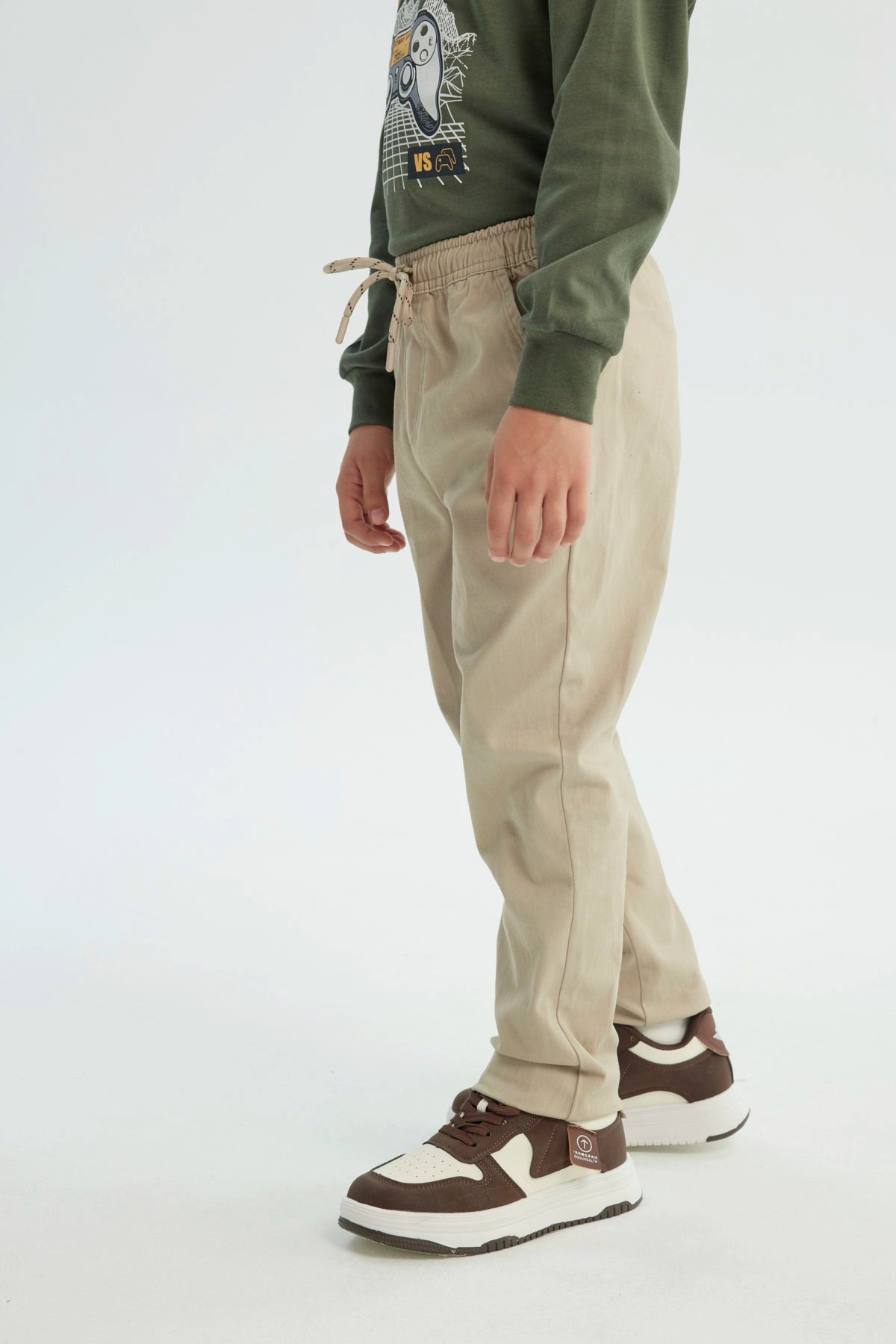 Pantalón Niño Pitillo Beige
